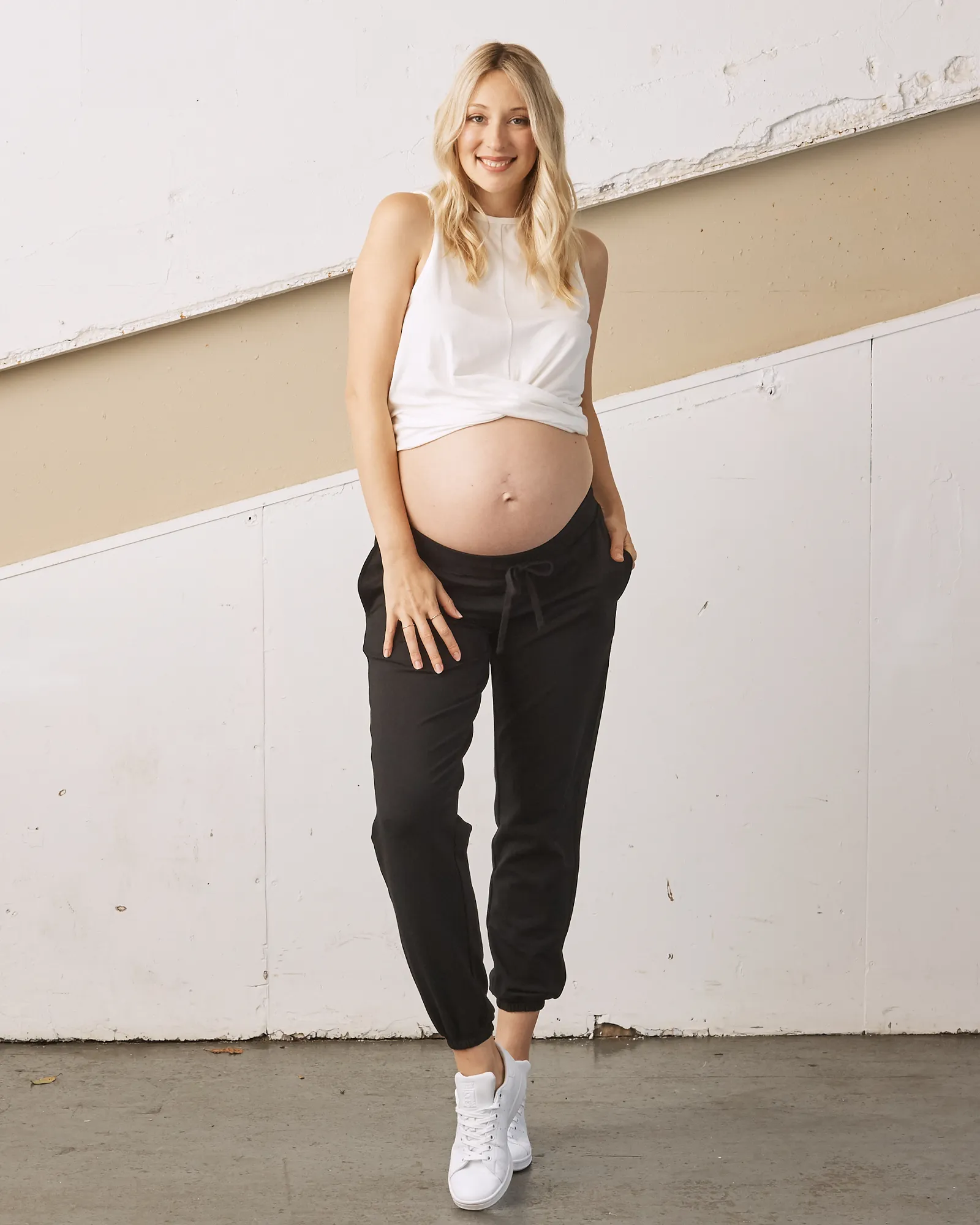 Peta Low Waist Maternity Jogger Pants- Black