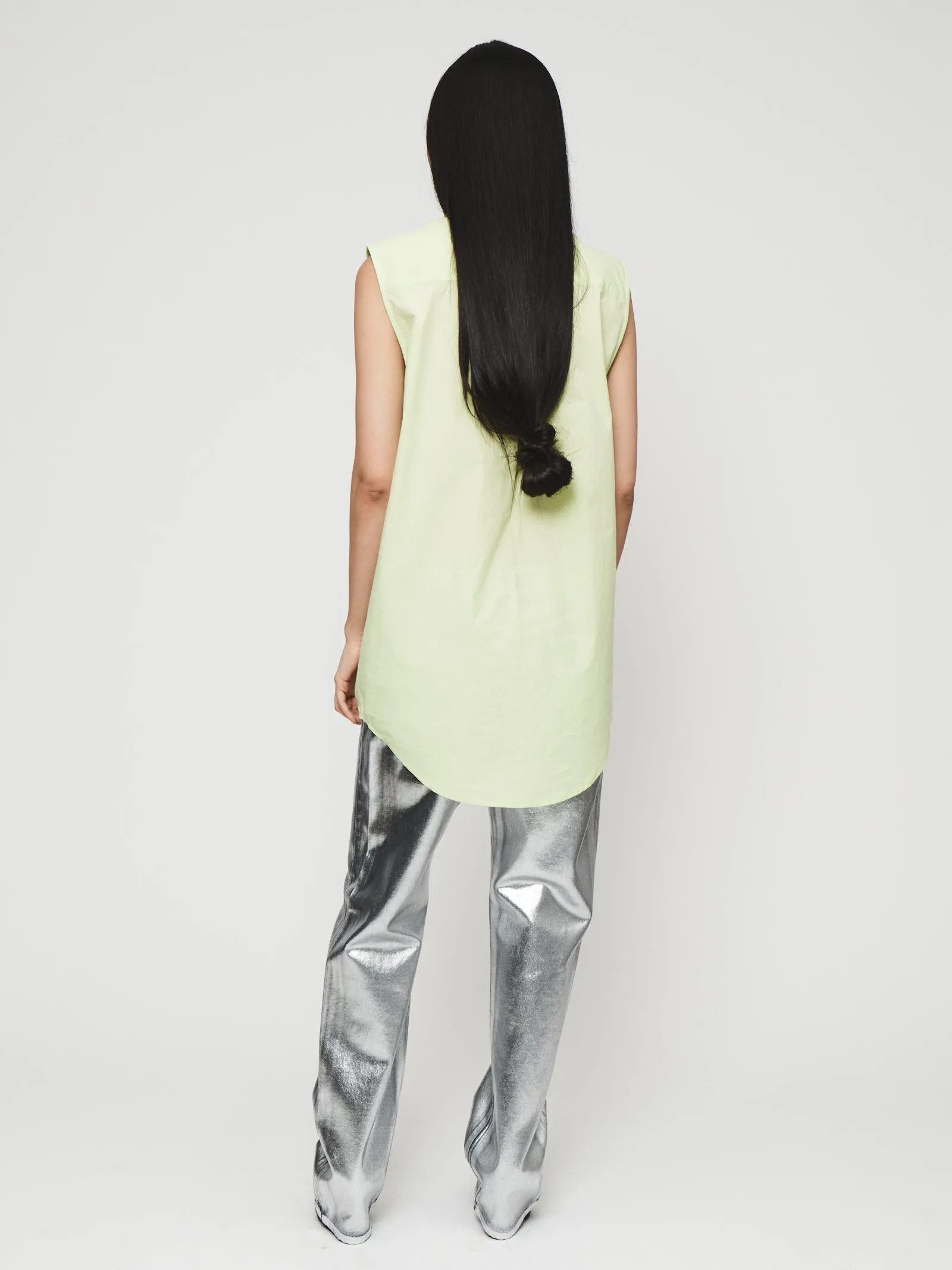 Sleeveless Buttondown Shirt in Limeade