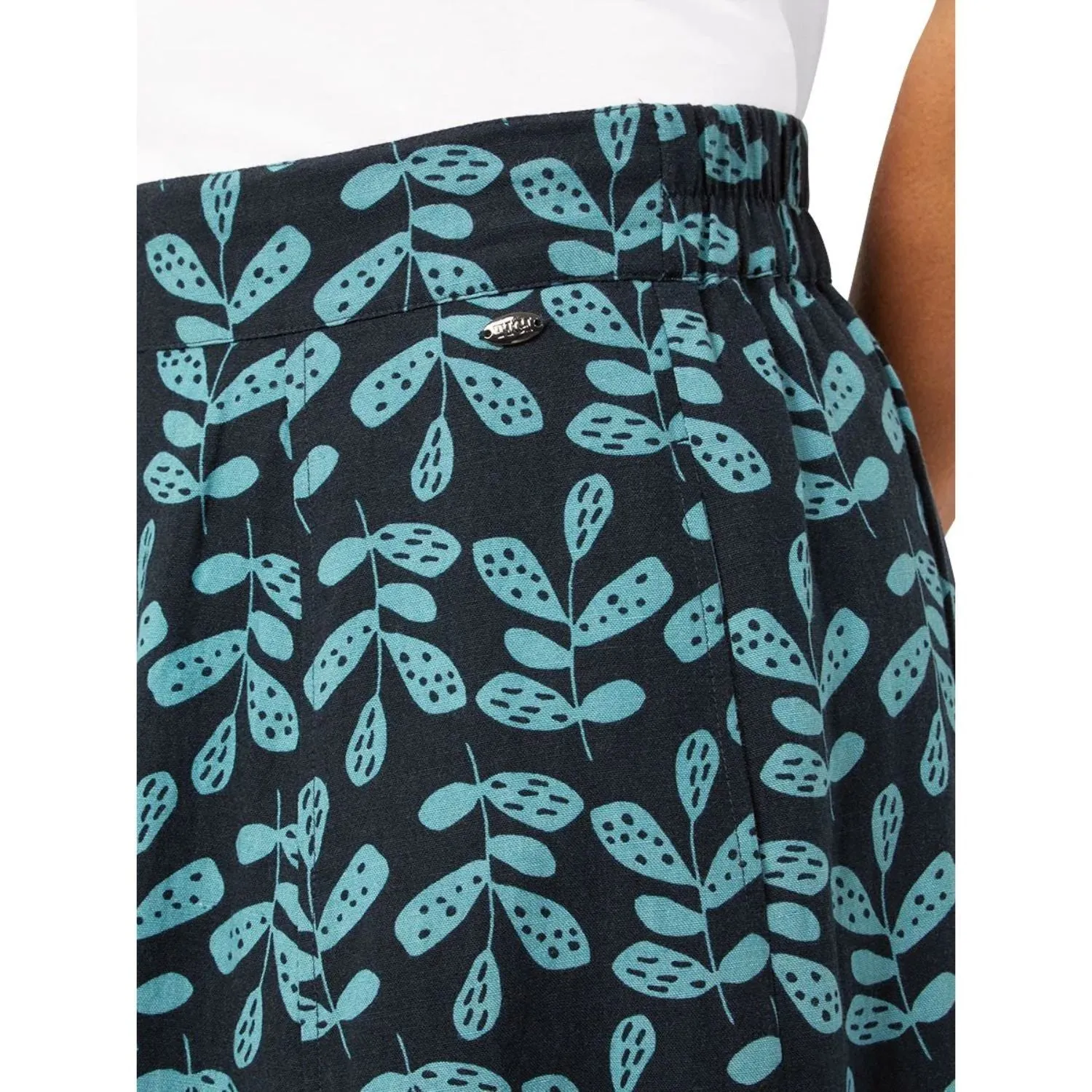 TIGI 22/24 Indigo Eco Leaf Print Button Skirt